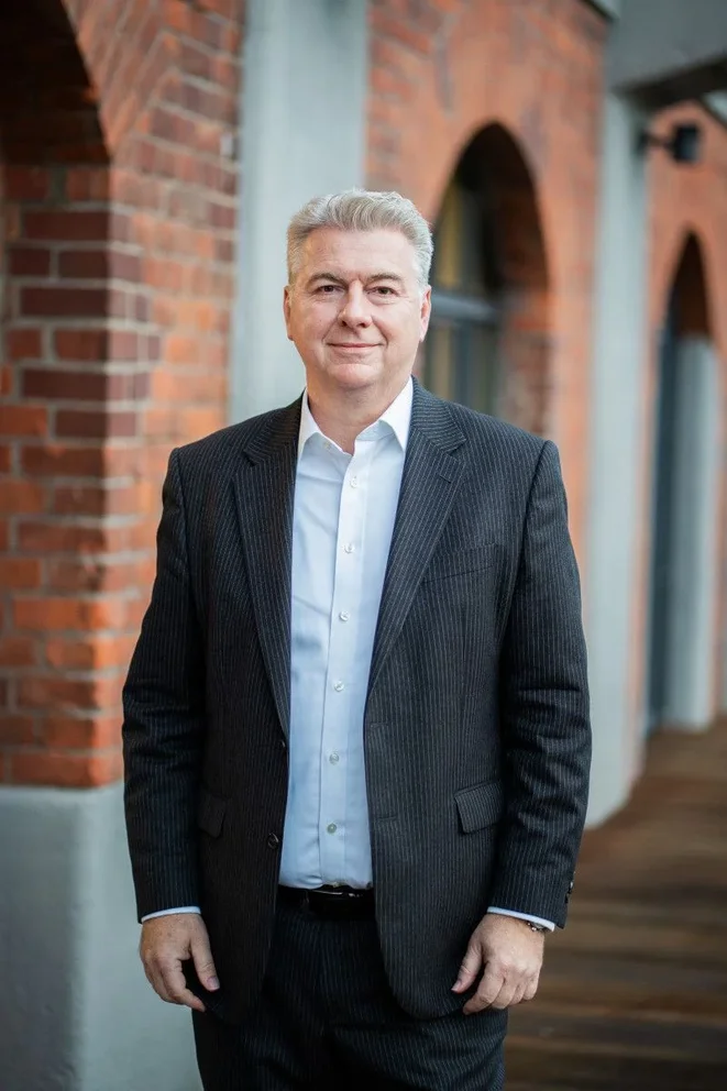 Die Erfahrung zeigt: Wenn der Aufschwung und neue Aufträge kommen, brauchen die Unternehmen Liquidität: 